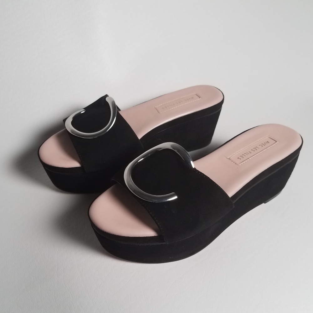 Avec Les Filles Wedge Sandals